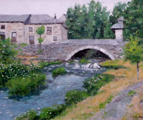 Puente en un río de los alrededores de Sanabria en Zamora
