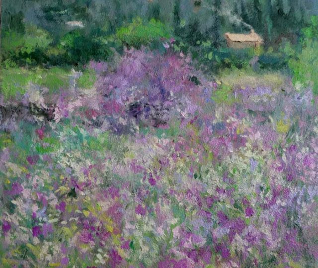 Cuadro al oleo de un paisaje de flores violetas.