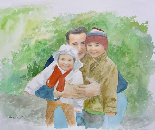 Retrato en acuarela de un padre con sus dos hijos pintado por Rubén de Luis por encargo a partir de una foto